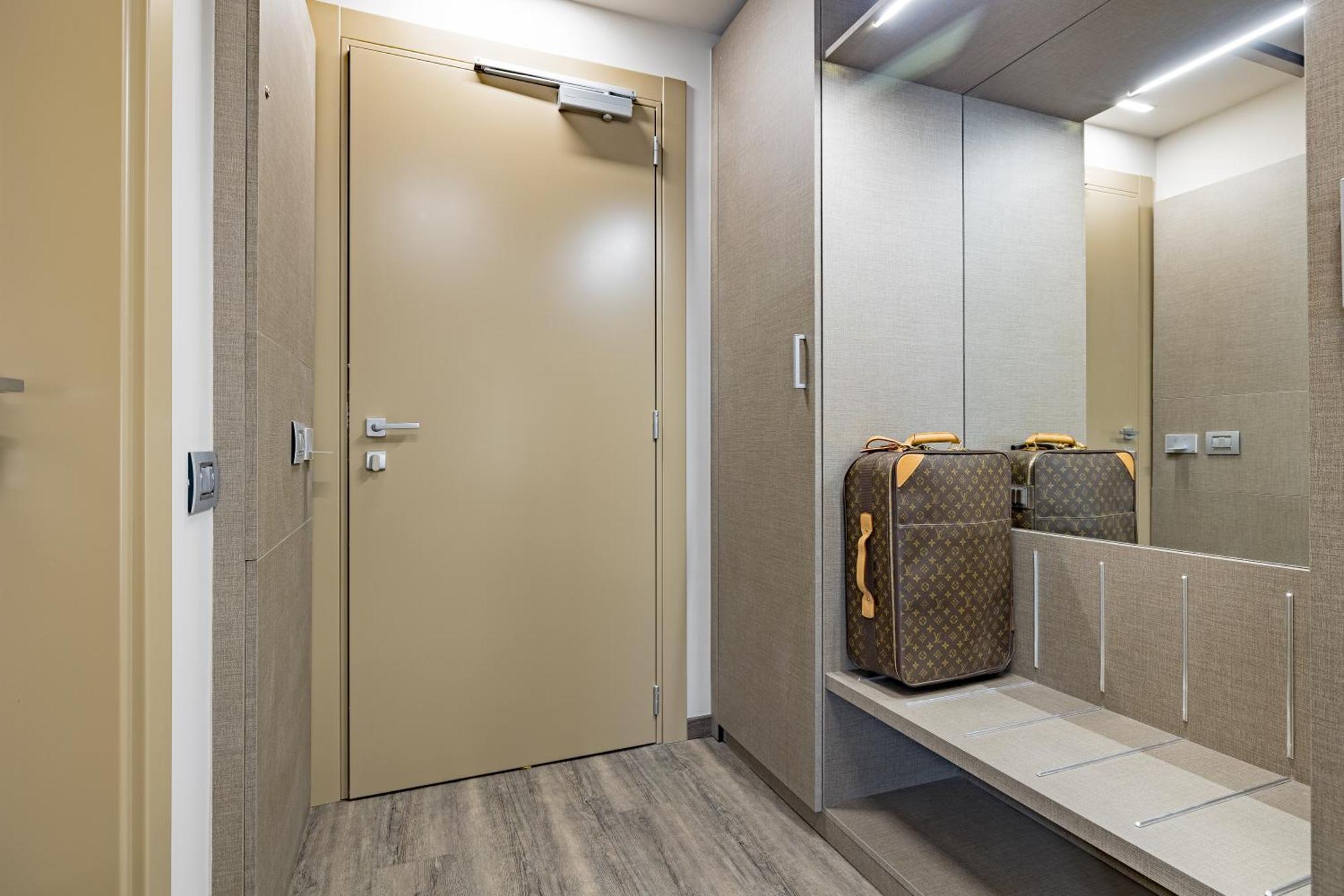 Just Hotel Saronno Luaran gambar
