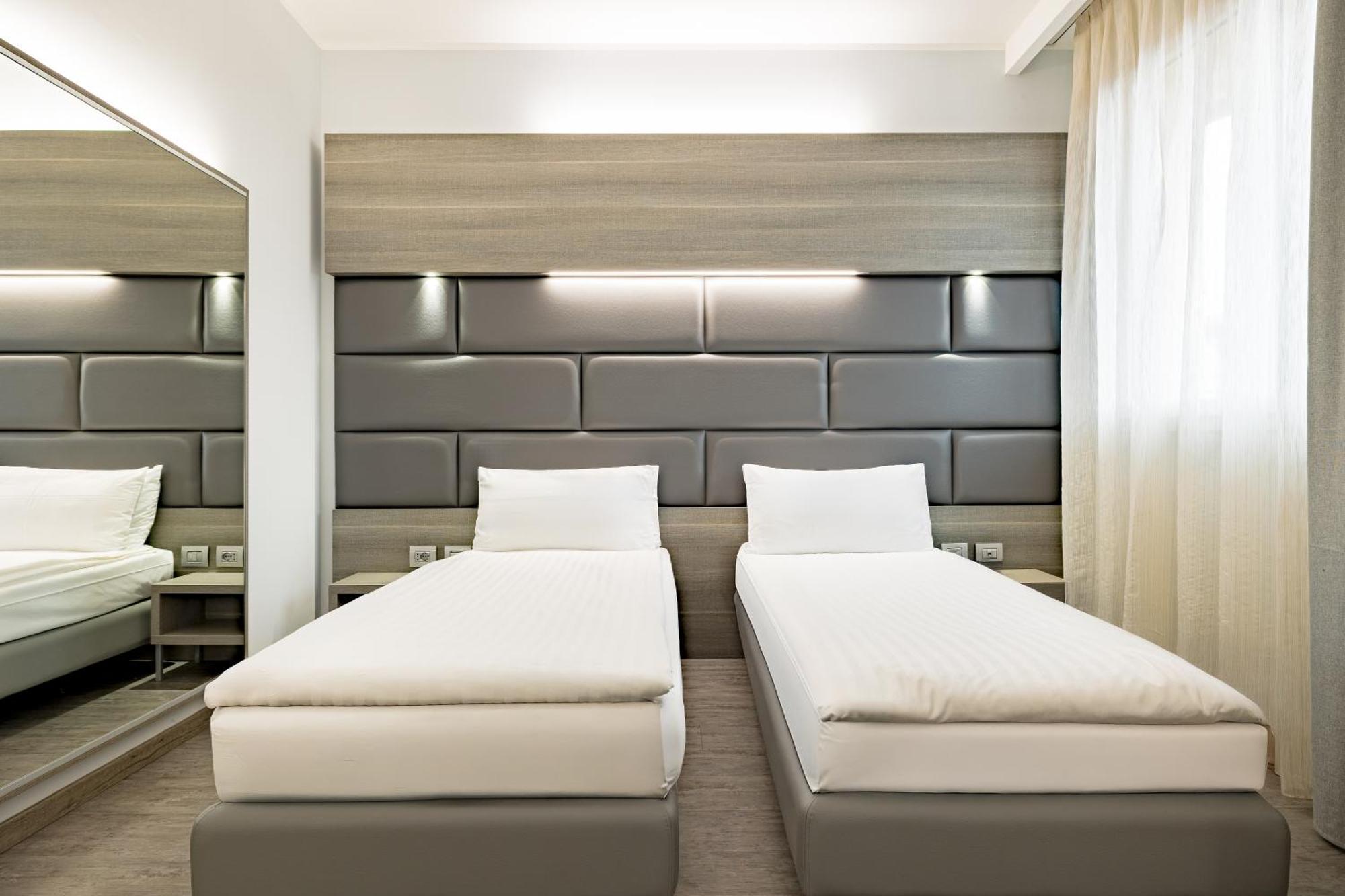 Just Hotel Saronno Luaran gambar